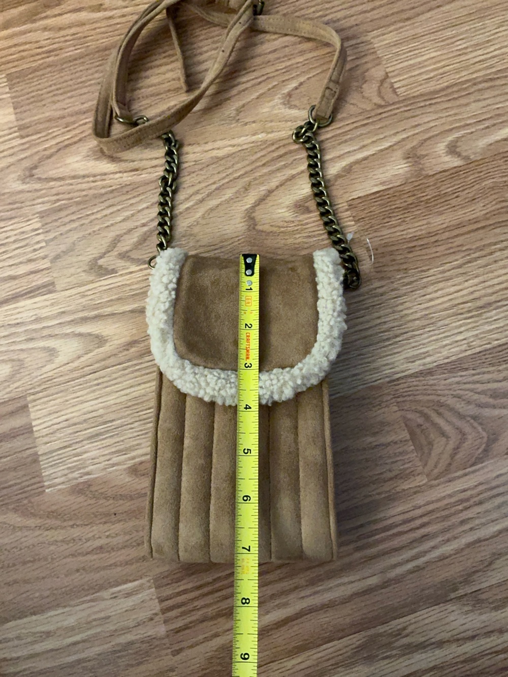 Maurice’s Tan Suede Crossbody Bag with Sherpa Trim - Picture 5 of 7